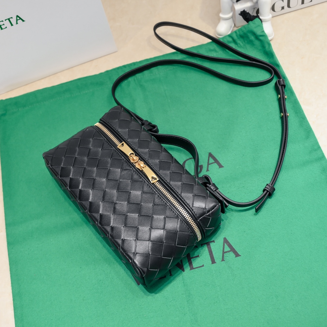 Bottega Veneta Cosmetic Bags